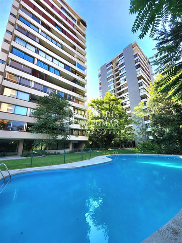 Departamento En Venta De 4 Dorm. Las Condes Av. Colón