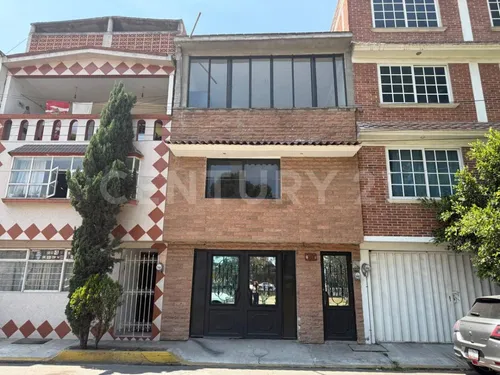 Casa En Venta En Carlos Hank González, Toluca, Estado De México
