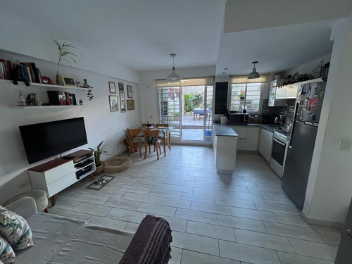 2 Ambientes Con Patio En Venta- Coghlan