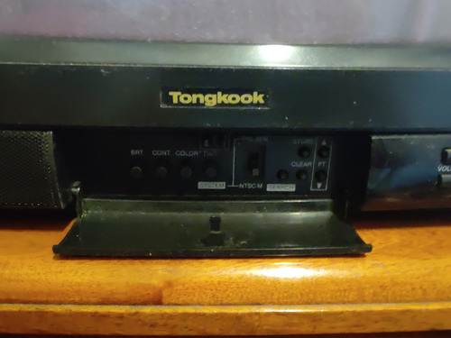Televisor Tv Pequeño De Tubo 14 Tongkook Ct-1400 Leer! (Usado)