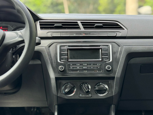 Volkswagen Voyage 1.0 12V MPI TOTALFLEX 4P MANUAL
