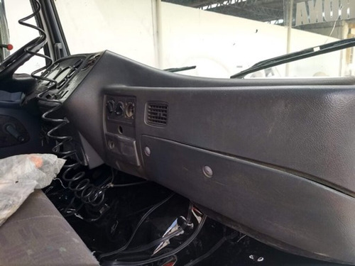 Imagem 10 de 15 de Mb 1620 Truck 6x2 Ano 2011