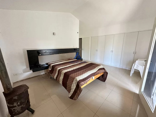 Casa 3 Dormitorios Y Servicio En Barrio Golf