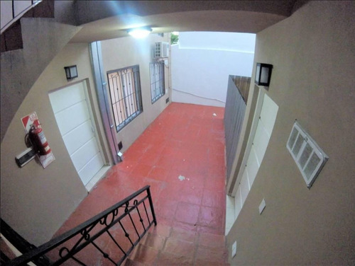 Imagen 2 de 7 de Monoambiente Con Terraza Propia // Lacroze 648