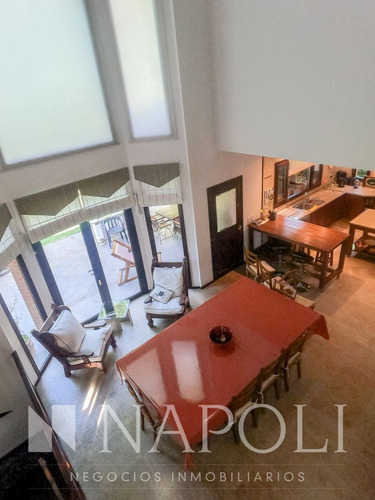Casa 6 Ambientes En Saint Thomas Sur, Canning
