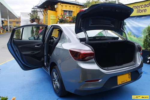 Imagen 9 de 25 de Chevrolet Onix