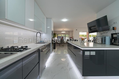 Leandro Manzano Casa En Venta,la Tahona Mls #25-14428 As