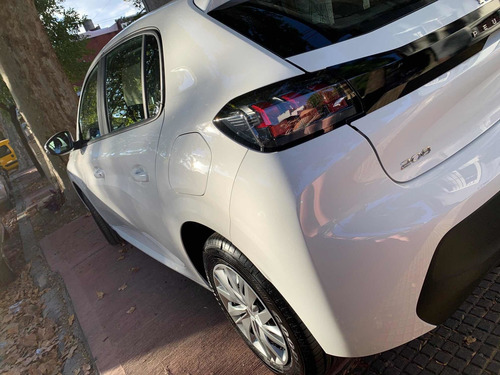Peugeot 208 2021 1.6 Like Pack