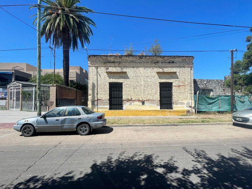 Casa Antigua A Remodelar - Bº San Cayetano - Luján
