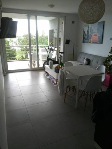 Imagen 11 de 15 de Divino 2amb Con Balcón Terraza, Parrilla Y Con La Mejor Vista Al Lago Central De Nordelta