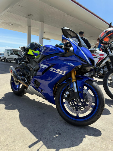 Yamaha R6
