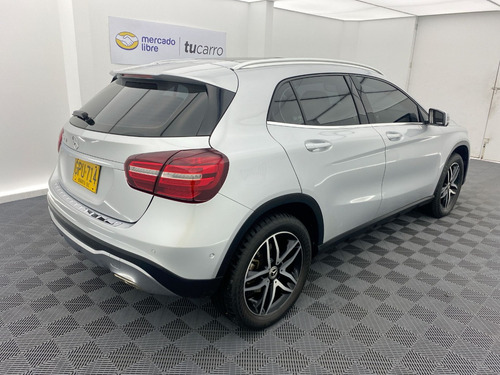 Imagen 9 de 25 de Mercedez Benz Clase Gla 200 Urban 1.6