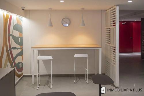 Venta De Apartamento De 2 Dormitorios En Tres Cruces A Estrenar Con Barbacoa, Parrilleros, Gym Y Más Servicios En Montevideo