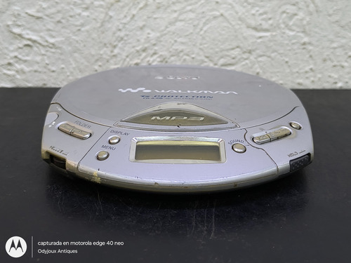 Discman Sony Cd Walkman Portable D-cj501 Mp3 No Sirve Lector Plateado (Usado)