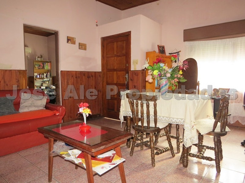 Imagen 3 de 11 de En Venta Casa De Dos Dormitorios En Rosario Colonia