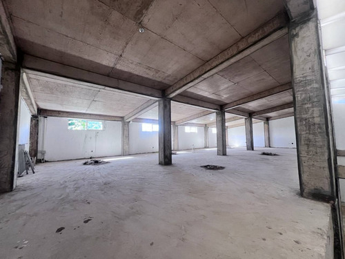Nave Industrial En Alquiler En Punta Cana Bávaro Doble Altura, 2nivels