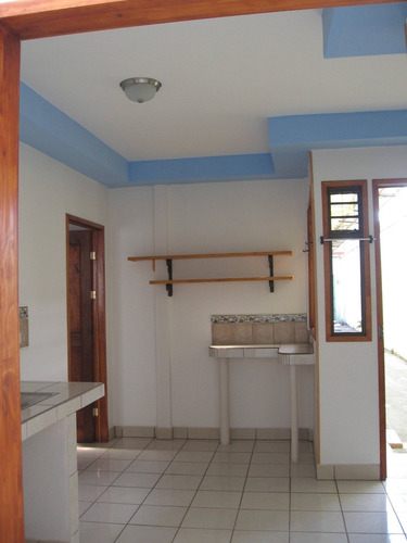 Imagen 3 de 5 de Alquiler De Bonito Y Cómodo Apartamento En El Coyol