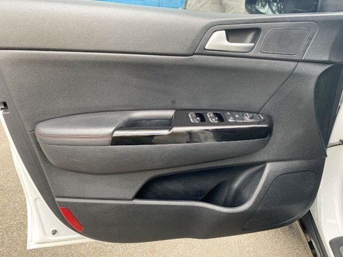Imagen 18 de 25 de Kia Sportage 2020