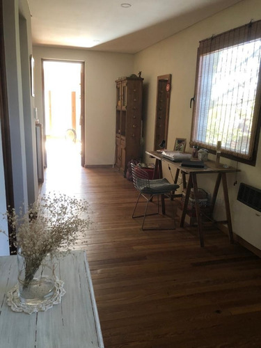 Imagen 2 de 23 de Casa En Dos Plantas En Barrio Cerrado, Hurlingham