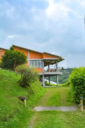 Casa Campestre En Arriendo Via Chinchina (279059917).