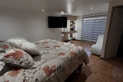 Casa 4 Dormitorios A 1 Cuadra De Vic. Mackenna