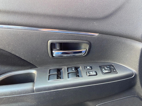 Mitsubishi ASX 2.0 4X2 16V FLEX 4P AUTOMÁTICO
