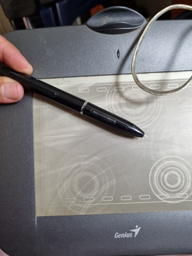 Tablet Digitalizadora Diseño Gráfico Genius G Pen 4500