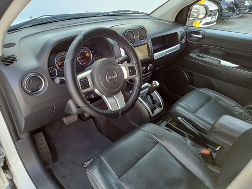 Imagen 11 de 15 de Jeep Compass 2014 2.4 Limited 4x2 At