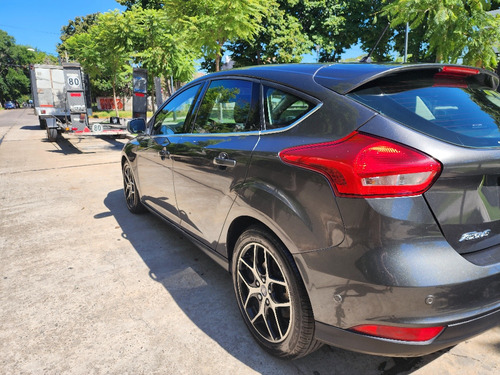 Ford Focus III 2.0 Sedan Titanium At6
