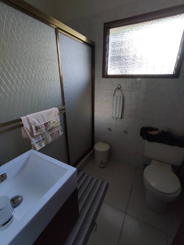 Imagen 19 de 22 de Adriana Atienzo Vende | Apartoquinta En Urb. Prebo (foc-1089)