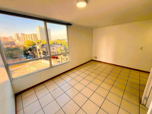 Comodo Estudio A Pasos De Mall Y Metro