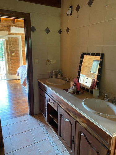 Imagen 6 de 17 de Chalet -parque Leloir-ituzaingo Norte!