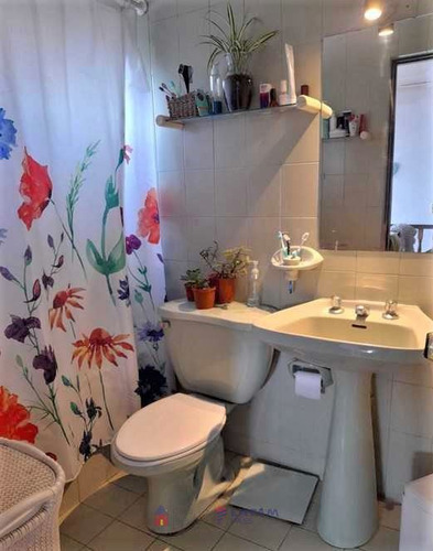 Casa En Venta De 3 Dorm. En Ñuñoa