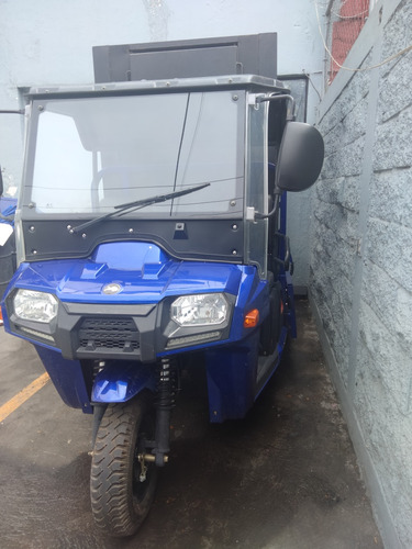 Trimoto Con Adaptacion Para Proteccion De Carga