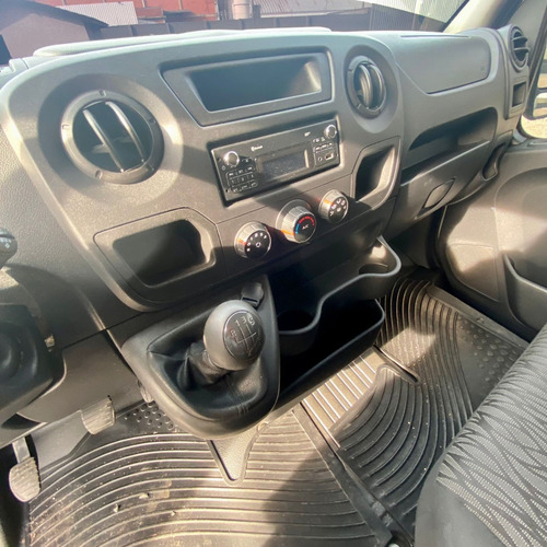Imagem 3 de 12 de Renault Master 2.3 Baú