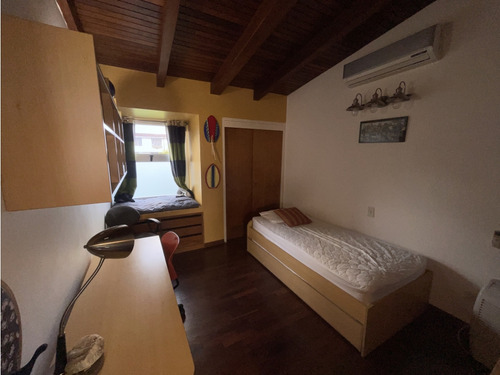 Se Alquila Casa 360m2 5h+s/4b+s/4pe Lomas De La Lagunita