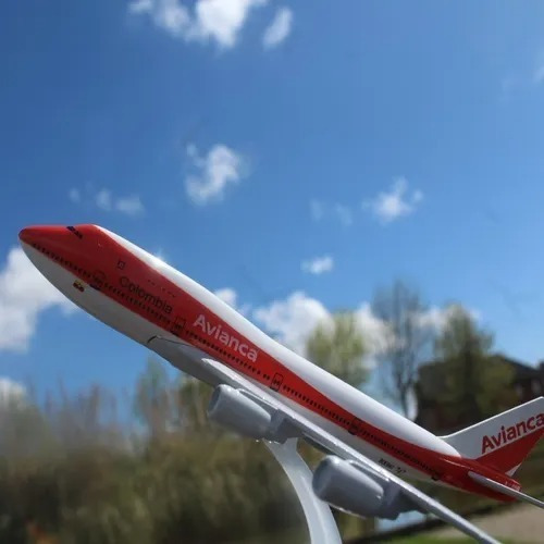 Imagen 3 de 7 de Boeing 747-200, Colores De Avianca, Escala 1:500