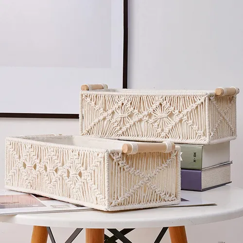 Cesta Tejida Con Asas Decorativa Para La Sala De Estar En La