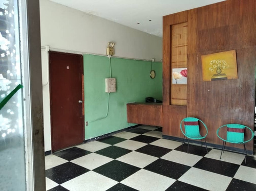 Imagen 5 de 13 de Hotel En Funcionamiento Para Remodelar, Centro De Barquisimeto, Wm