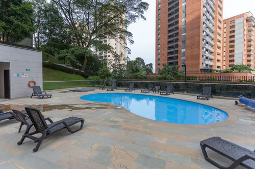 Apartamento En Arriendo/venta En Los Naranjos. Cod A15363