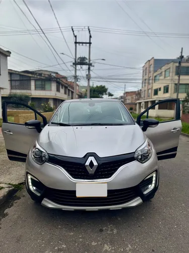 Renault Captur 2.0 Intens Automática
