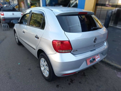 Imagem 4 de 15 de Volkswagen Gol 2016 1.6 Msi Comfortline Total Flex 5p