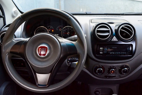 Imagem 8 de 12 de Palio Attractive 1.0 2015/16 Completão, Som Com Bluetooth