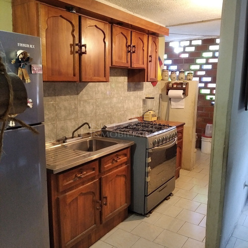 Imagen 4 de 12 de Invalmhouse Inmobiliaria. Apartamento Para La Venta Urbanización Nueva Casarapa, Sector El Tablon. Guarenas Estado Miranda