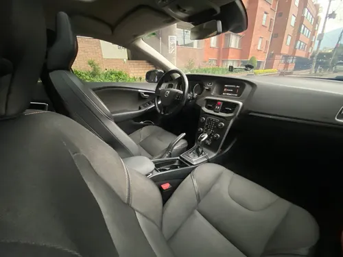 Volvo V40 2.5 T5 Cross Country Awd