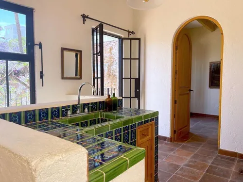 Casa En Venta Cerca Del Centro Del San Miguel De Allende Jardín Y Terraza