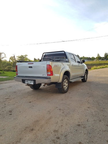 Toyota Hilux 2.5 Dx Cab Doble 4x2 (2009) 2011