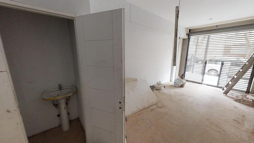 Imagen 2 de 14 de Local Comercial En La Zona De Villa Crespo