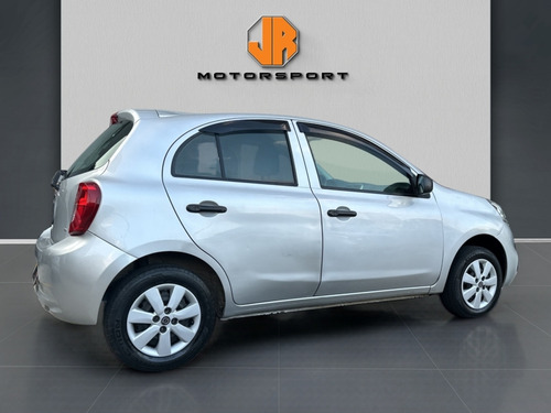 Nissan March 1.0 S 12V FLEX 4P MANUAL
