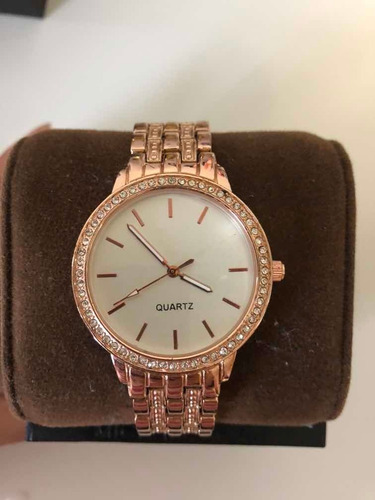 Relógio Quartz Com Brilhante